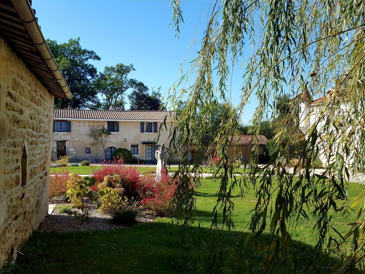 Готель Domaine De Montboulard Soyaux Екстер'єр фото